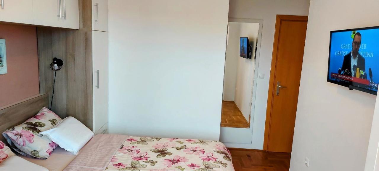Apartments Tomic Biograd Na Moru Exterior foto