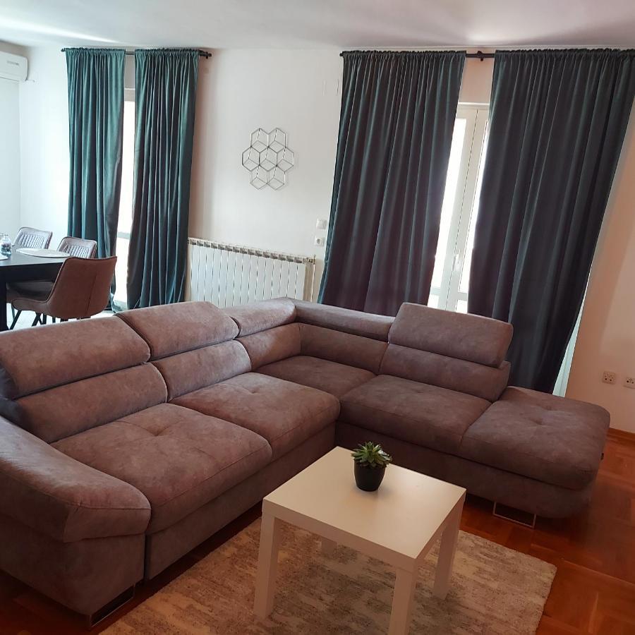Apartments Tomic Biograd Na Moru Exterior foto