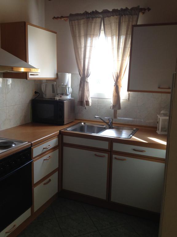 Apartments Tomic Biograd Na Moru Exterior foto